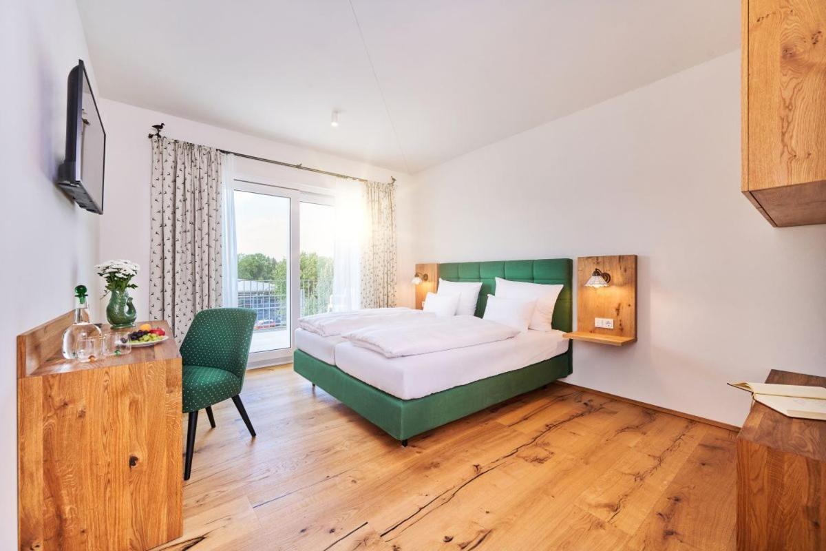 Hotel Der Einrichter Straubing Exteriör bild